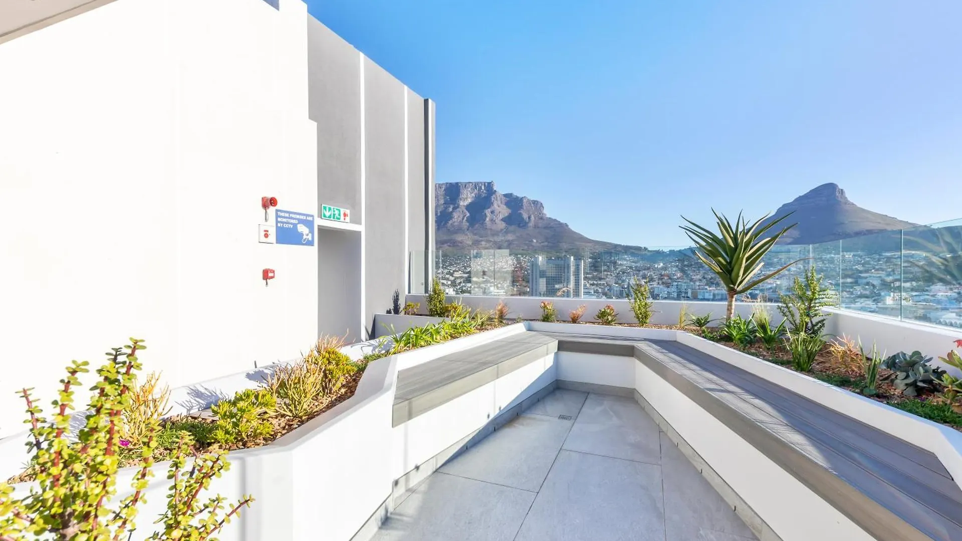 Urban Luxury At The Rubik Aparthotel Cape Town 0*,